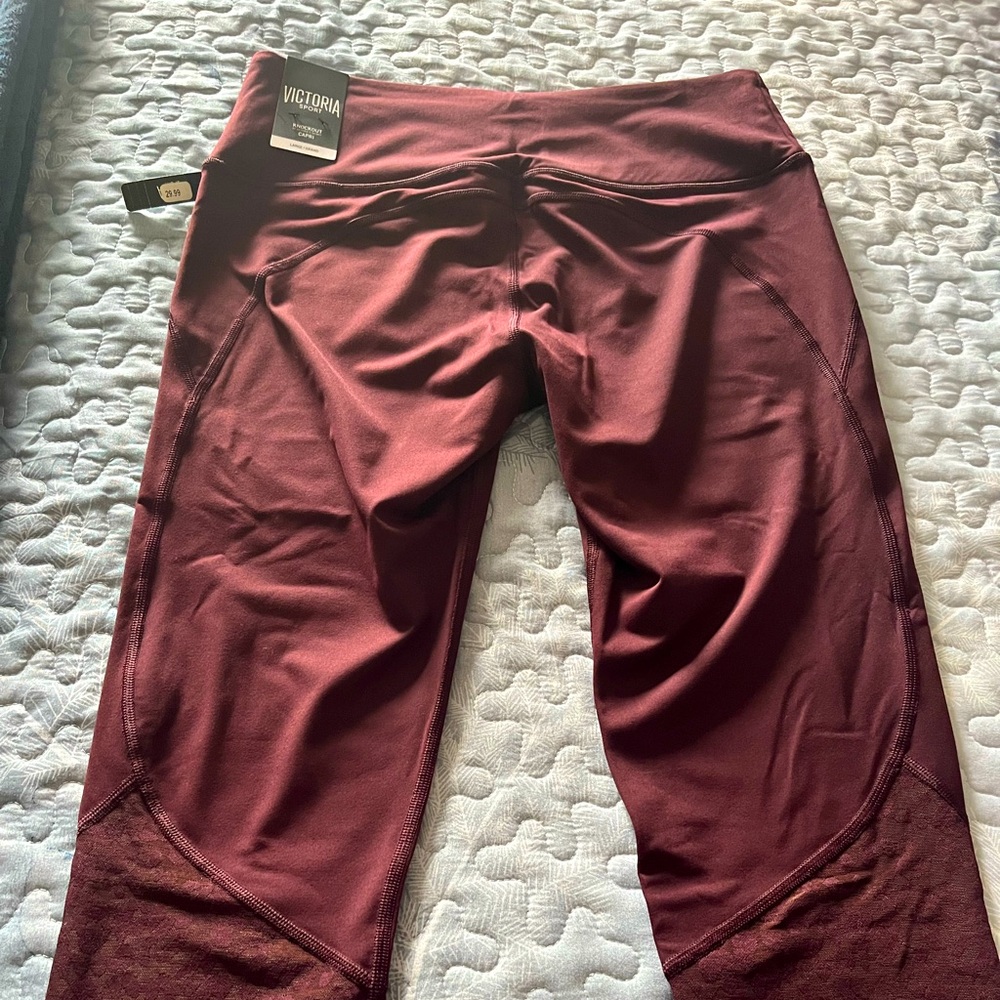 Victoria Secrets crop leggings